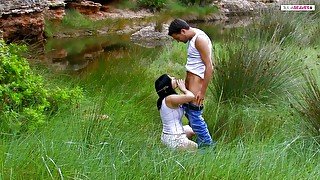 Outdoor Fucking Is Good When You Moan Loudly - CumDateMe