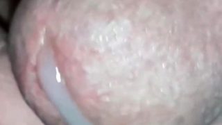 CUMSHOT VERY CLOSELY