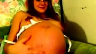 amateur preggo girl in webcam