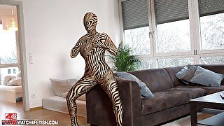 Tv evening in zentai