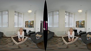 Mummies Big Titties featuring Amber Jayne - WankitNowVR