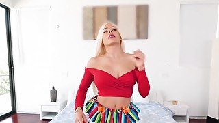 Latina stops preparing for party and serves perv's cock