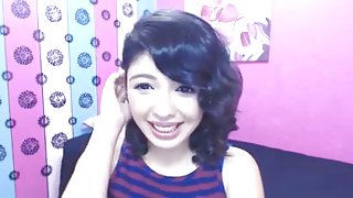 Very Cute Asian Babe on Cam