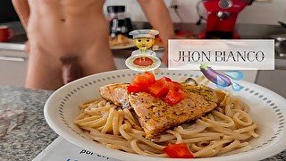 Sexy Colombian chef, masturbates while cook