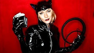 Catwoman owns your wallet - Alexis Bandit