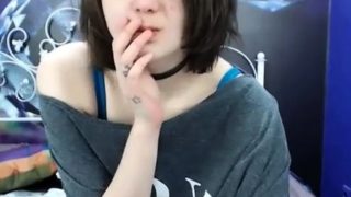 amateur annablossoms fingering herself on live webcam