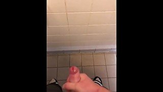 Watch me cum all over the wall! - JoeJamesX