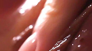 Macro-video of frictions. He came 3 times