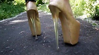 Heels 20 cm and leather leggings, walk in the park