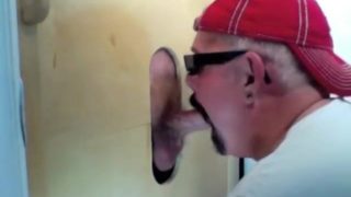 Amateur Gloryhole Cock Suck and Cum Swallow