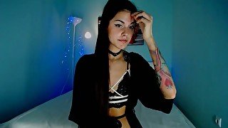 Hot Emo Looking Brunette - Petite girl Screaming 01 HD