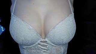 SHAKING MY BIG TITS IN WHITE LACE BRA ON WEBCAM