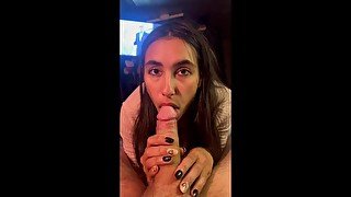 Hot brunette sucks and swallows - Cum in mouth/CIM - Whoopsy-Kiwi