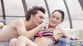 Nice Lady Knows How To Make Her Older Partner Happy