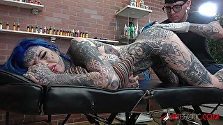 Amber Luke gets a butthole tattoo and a good fucking