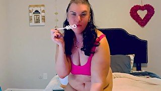 Thick BBW Blows Bubbles!