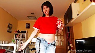 Crop t-shirt strong burping, showing off my belly and navel in my jeans