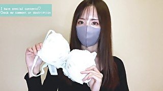 Japanese Cosplayer pull off her shorts and try on haul