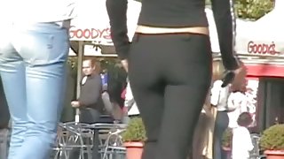 The hottest candid booty in public in tight jeans and pants