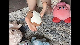 Booty Bouncin' & Squishing plushies with my feet