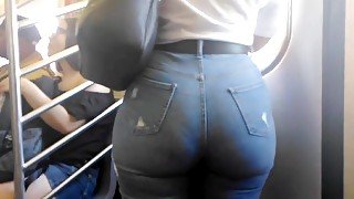 Bubble Ass Latina college girl in Jeans