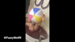 Beachball Bathtub