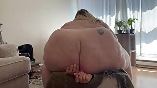 500lb SSBBW Facesitting  Cable Guy