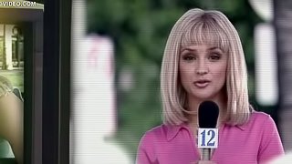 Leigh Cook Is a Sexy Journalist