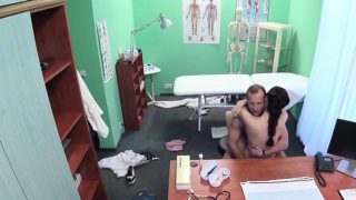 Russian patient fucks Czech doctor