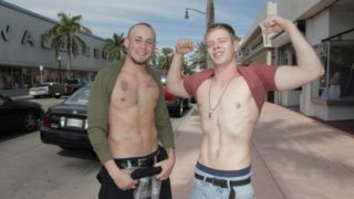 Two gay hotties fucking at the local bodega