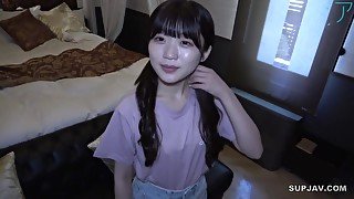 2k 無碼 コスメ店員 - 色白152cm