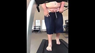 Chub gets Horny While Exercising