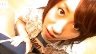 Japanese Yui Komiya having fun sucking