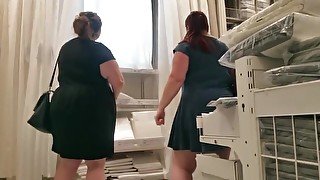 Two bbw pawgs in dresses.