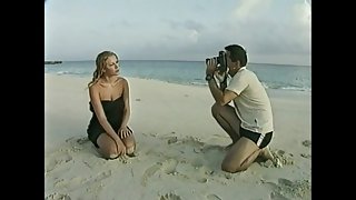 Alessia marcuzzi - backstage calendar 1998