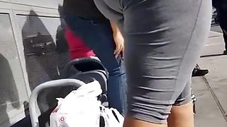 Nice thick thighs and phat ass bbw in grey sweatings