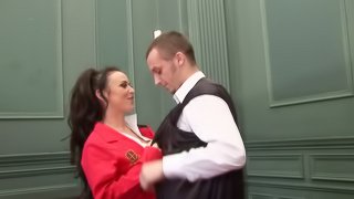 Black-haired woman allows the handsome guy to get inside her butthole