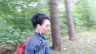 Sexy Amateur Brunette Outdoors Deepthroat!