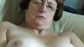 Granny Masturbation2