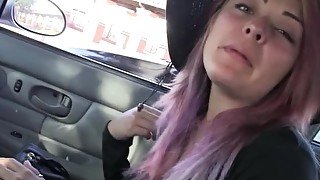 MILF Pornstar Mali Luna masturbates in public