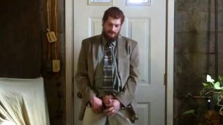 Str8 Israeli daddy jerk off in suit