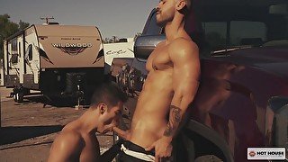 Bareback Ass Fuck With And - Arad Winwin And Cazden Hunter