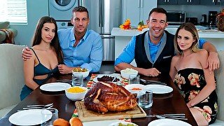 Thanksgiving Turns Me On - S40:E18