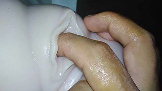 masturbándose la vagina - muñeca sexual