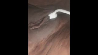 Masturbation de ma chatte Noire et Lisse