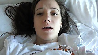 Gia Paige Sees The Cum Blasting At Her Face And Closes Her Eyes