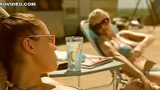 Stunning Babes Agnes Bruckner and Kelli Garner Sunbathing In Bikini