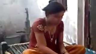 Indian Housewife Gets Fucked