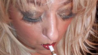 SMOKING SLUT VIDEOS 001