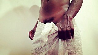 සුදු තුවායට හැඩ සුදු තාත්ති 😋....After He was bathing and very hot body